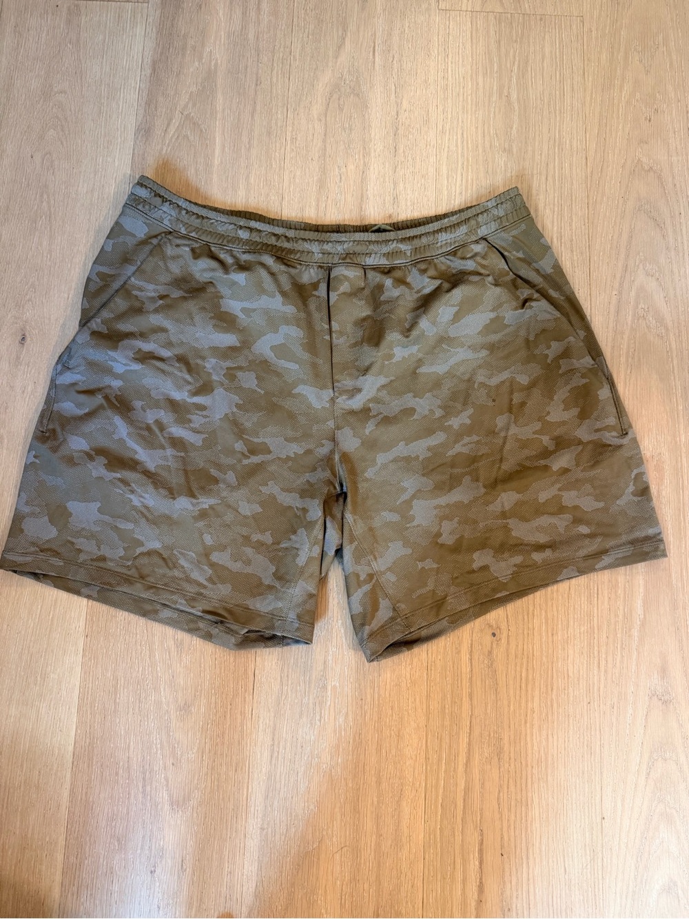 Men's Olive Camo lululemon Performance Shorts